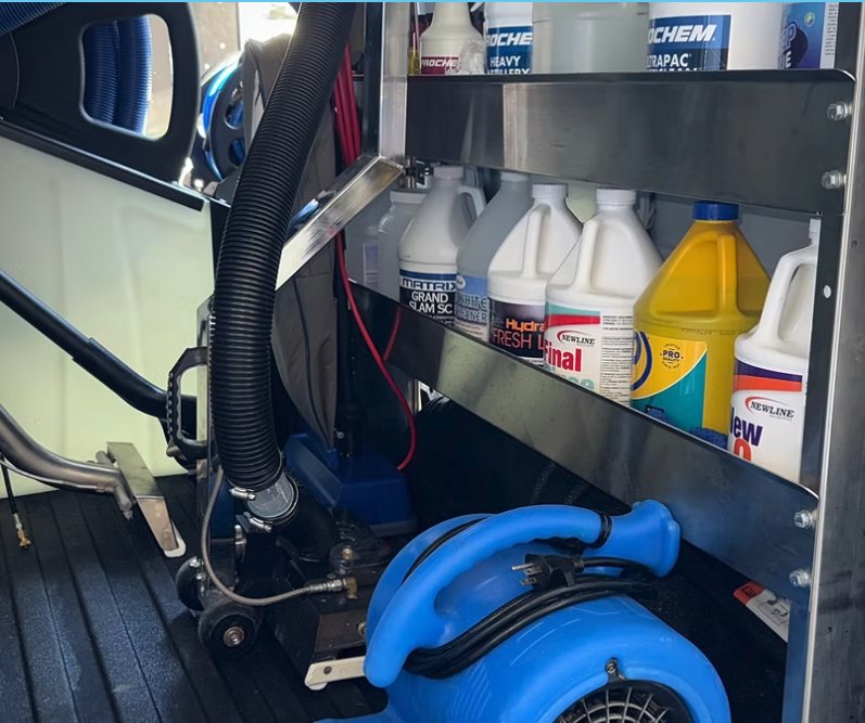 Truck-mounted cleaning rig with professional solutions and air mover